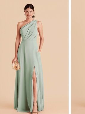 Birdy Grey Kira NWT Formal dress Sz Small